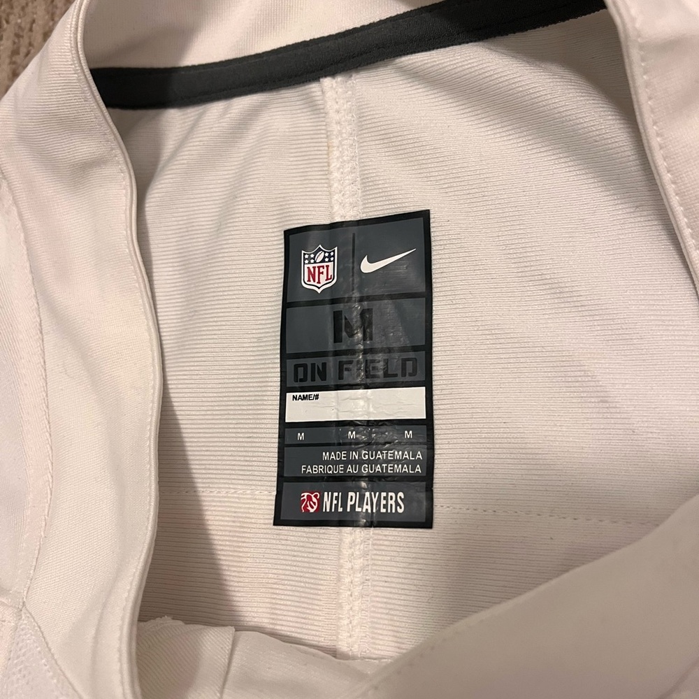 NFL Walter Payton White Jersey with Nike Logo, SIZE M (Men’s) - Picture 4 of 4